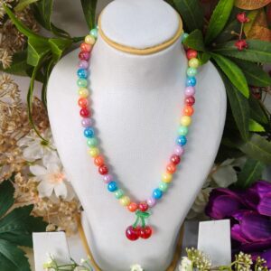 Multicolour frosted beaded necklace