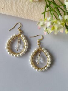 Teardrop Pearl Earings